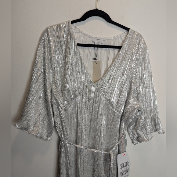 Never Fully Dressed Women's Silver Plisse Midi Dress XXL NWT Maximalist Chic - Picture 8 of 16
